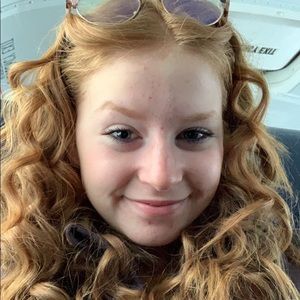 Meet your Posher, Makayla